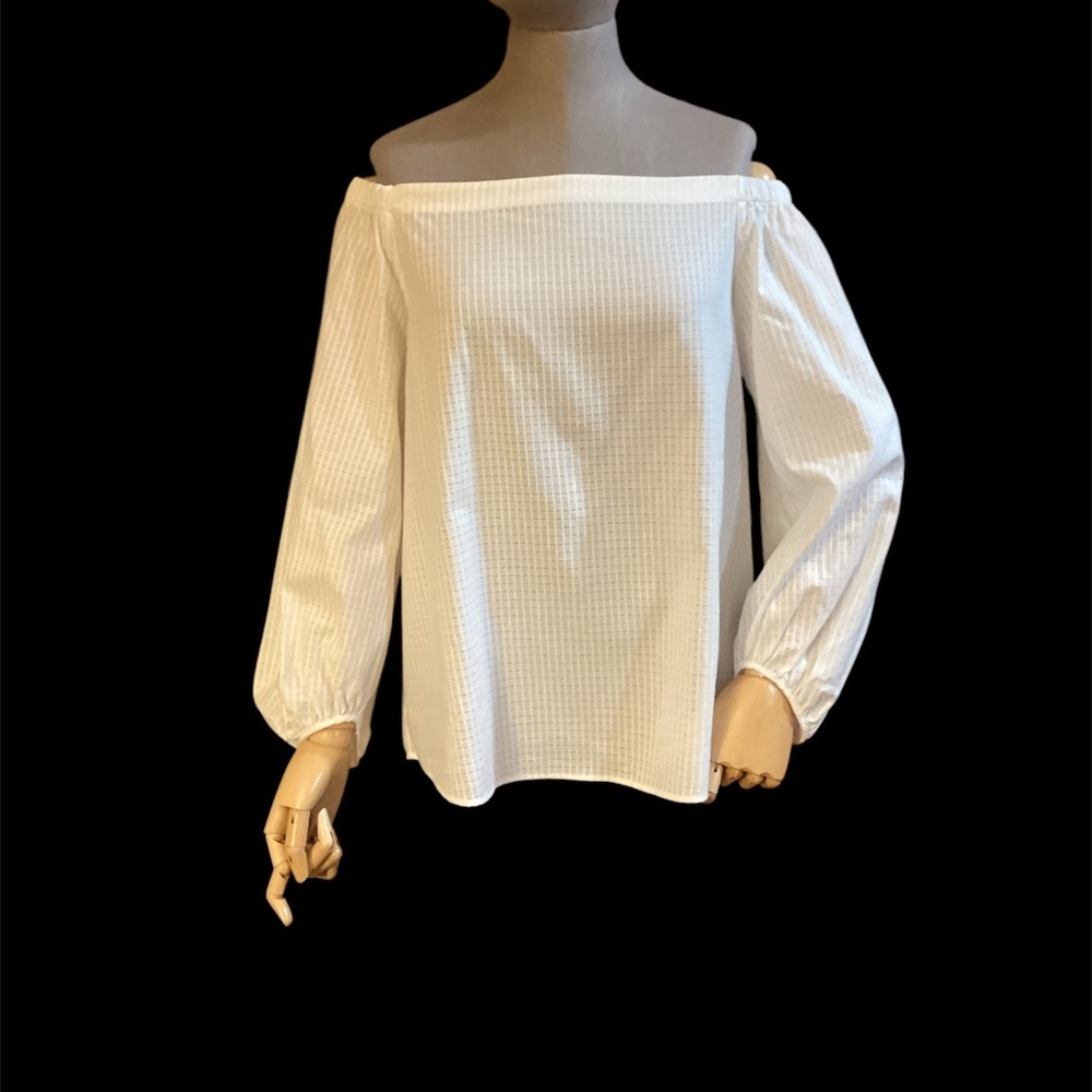 NWOT Massimo Dutti 100% white cotton blouse, size 10, off shoulder